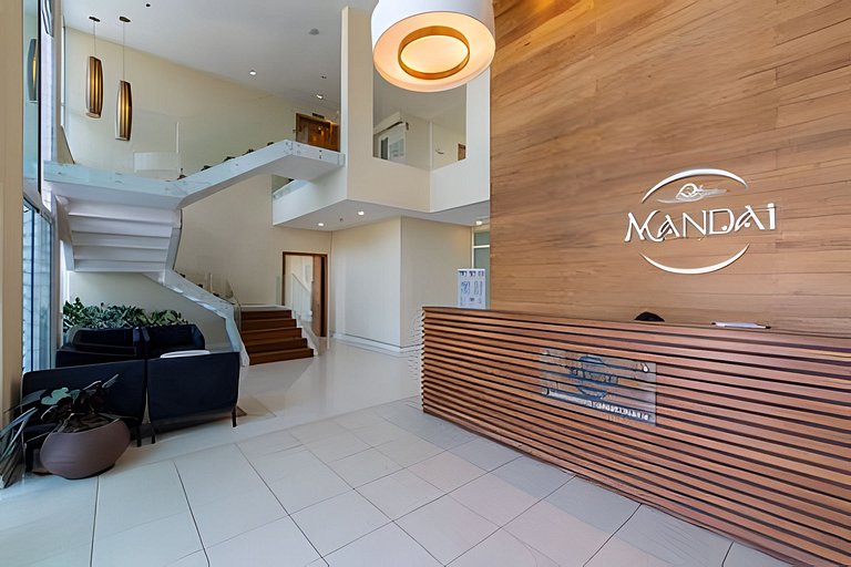 Apto a passos da Praia do Forte c/ Piscina e Hidro