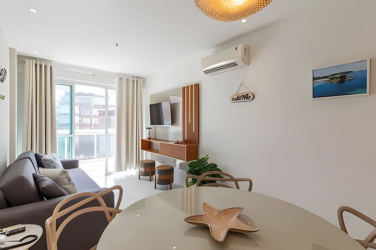 Apto na Praia do Forte com Piscina, Hidro e Lazer