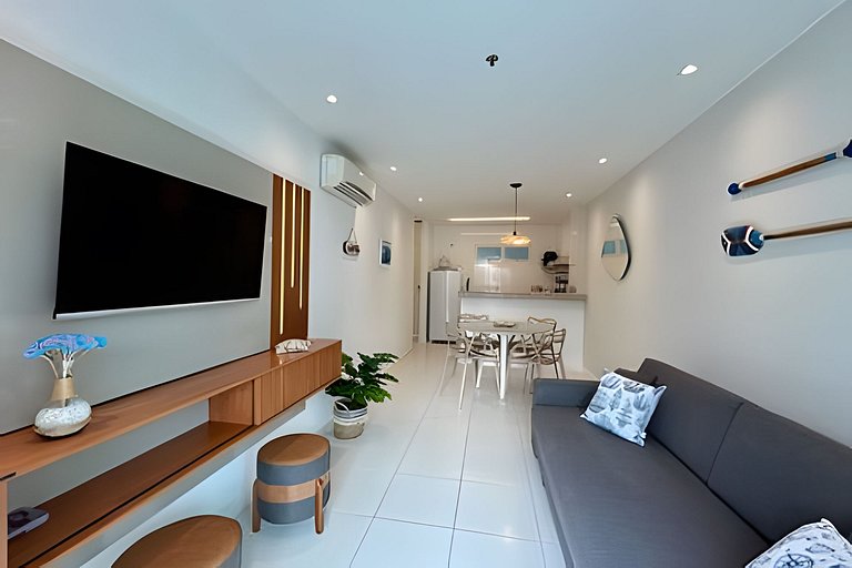 Apto na Praia do Forte com Piscina, Hidro e Lazer