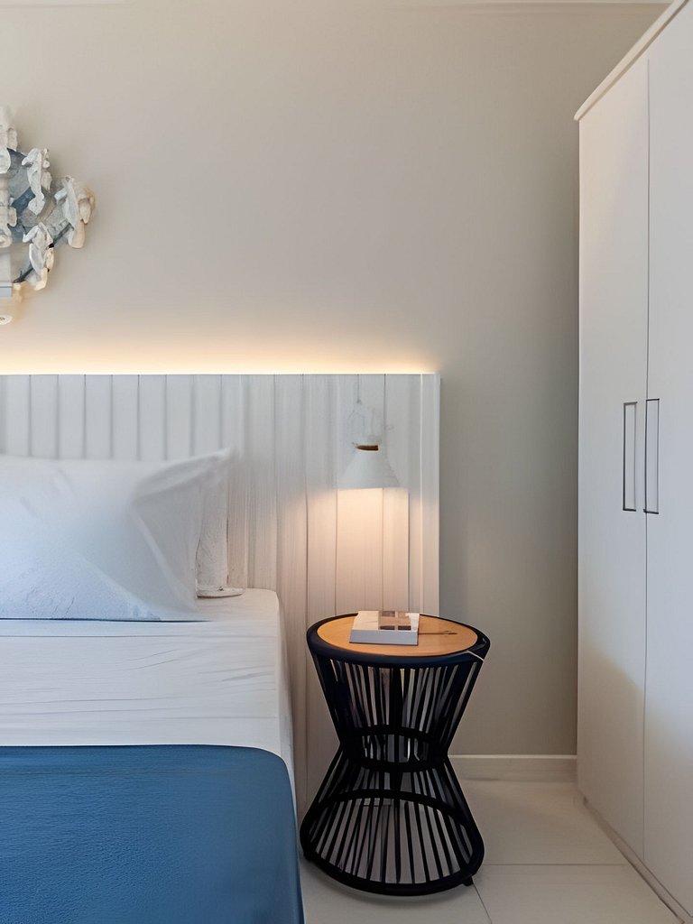 Apto na Praia do Forte com Piscina, Hidro e Lazer