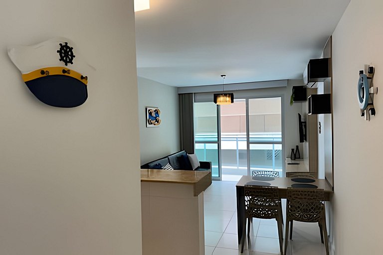 Apto a metros da Praia do Forte c/ Piscina e Hidro